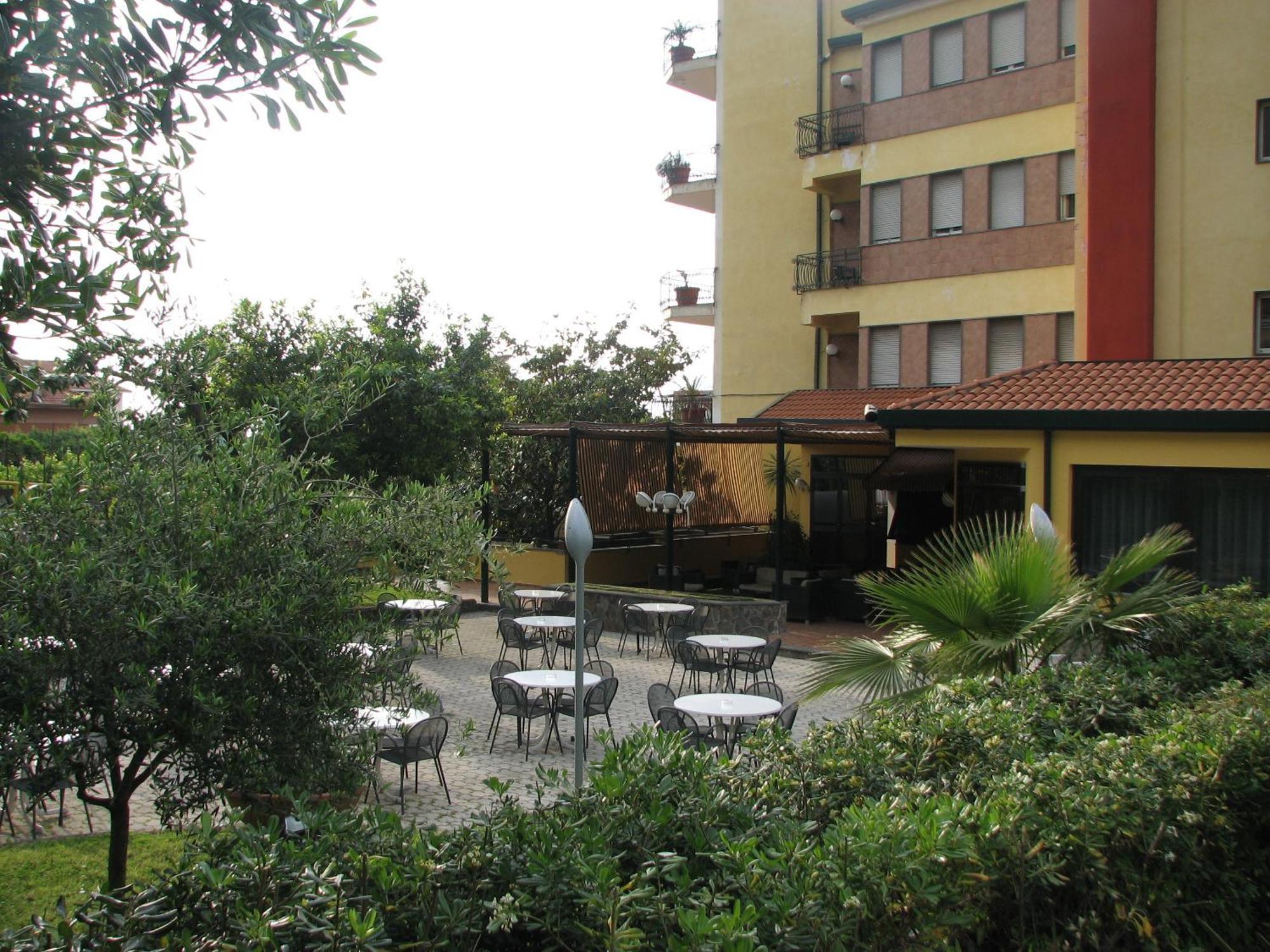 Hotel Parco Castellammare di Stabia Esterno foto