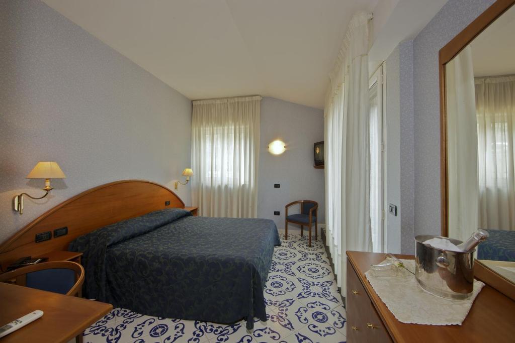 Hotel Parco Castellammare di Stabia Esterno foto